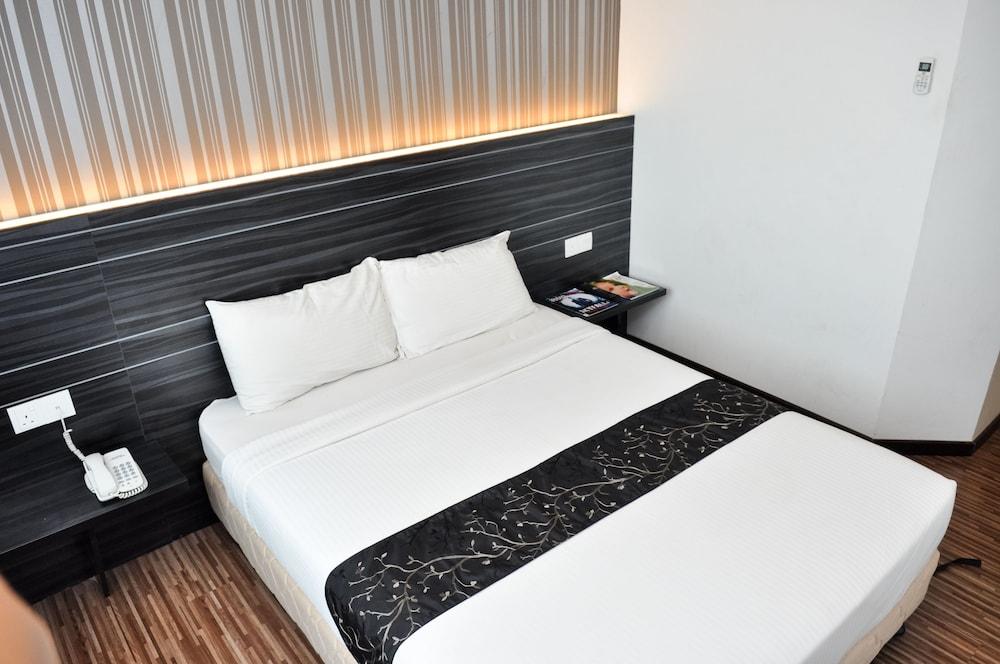 Signature Hotel Kuantan Kültér fotó